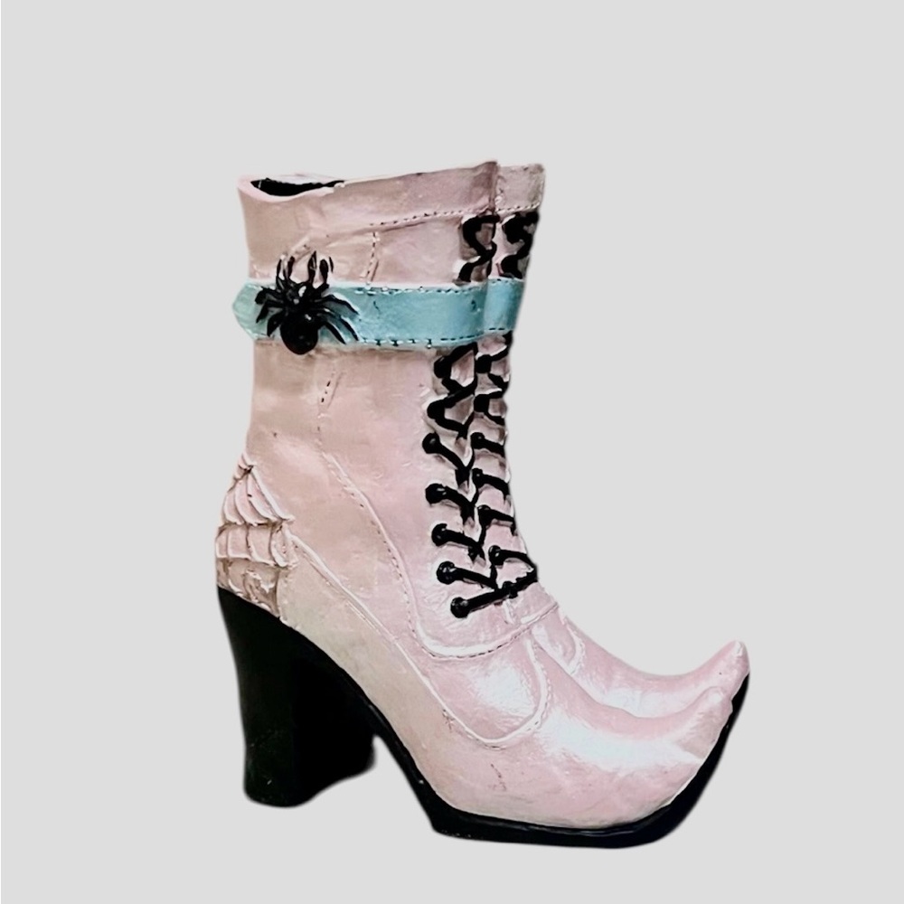 Stylish Pink and Black Women's Boots